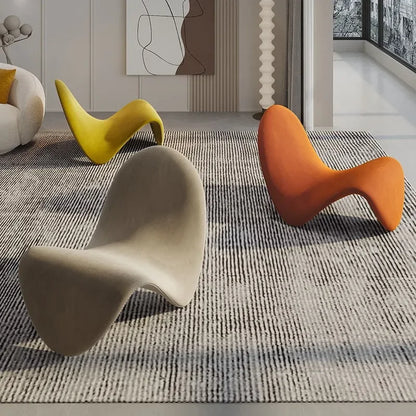 Tongue Chair